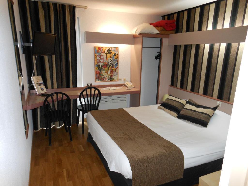 Hotel Eclipse Magnanville Phòng bức ảnh
