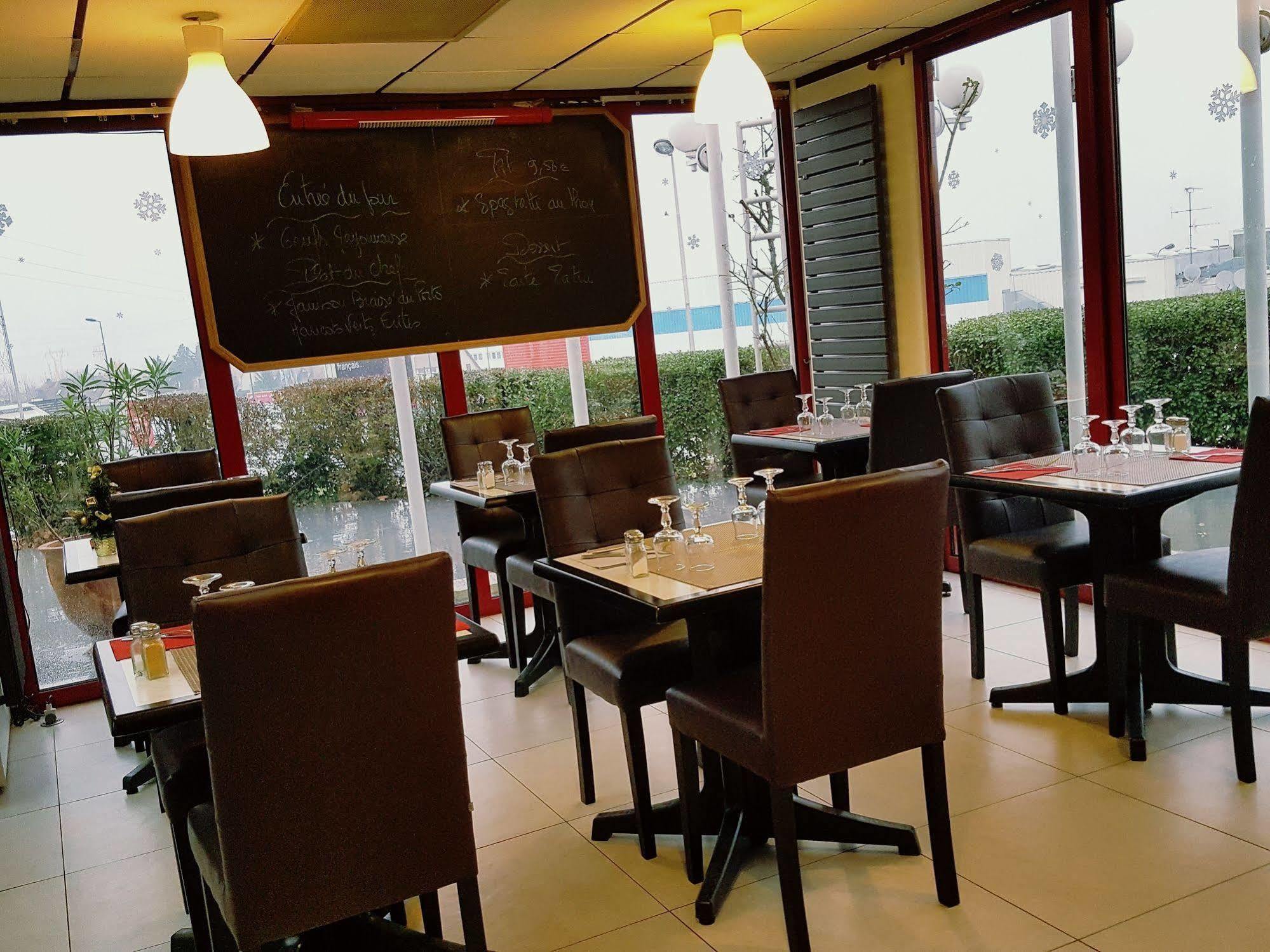 Hotel Eclipse Magnanville Ngoại thất bức ảnh